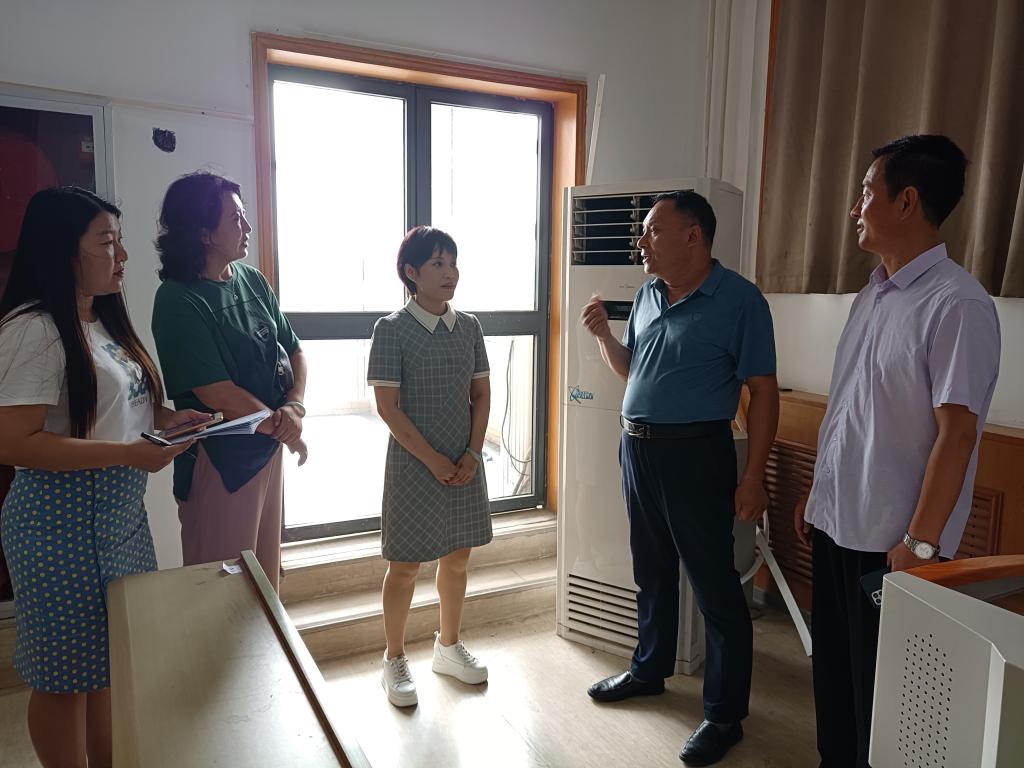 副经理芮红亚检查指导2021年度暑期培训工作