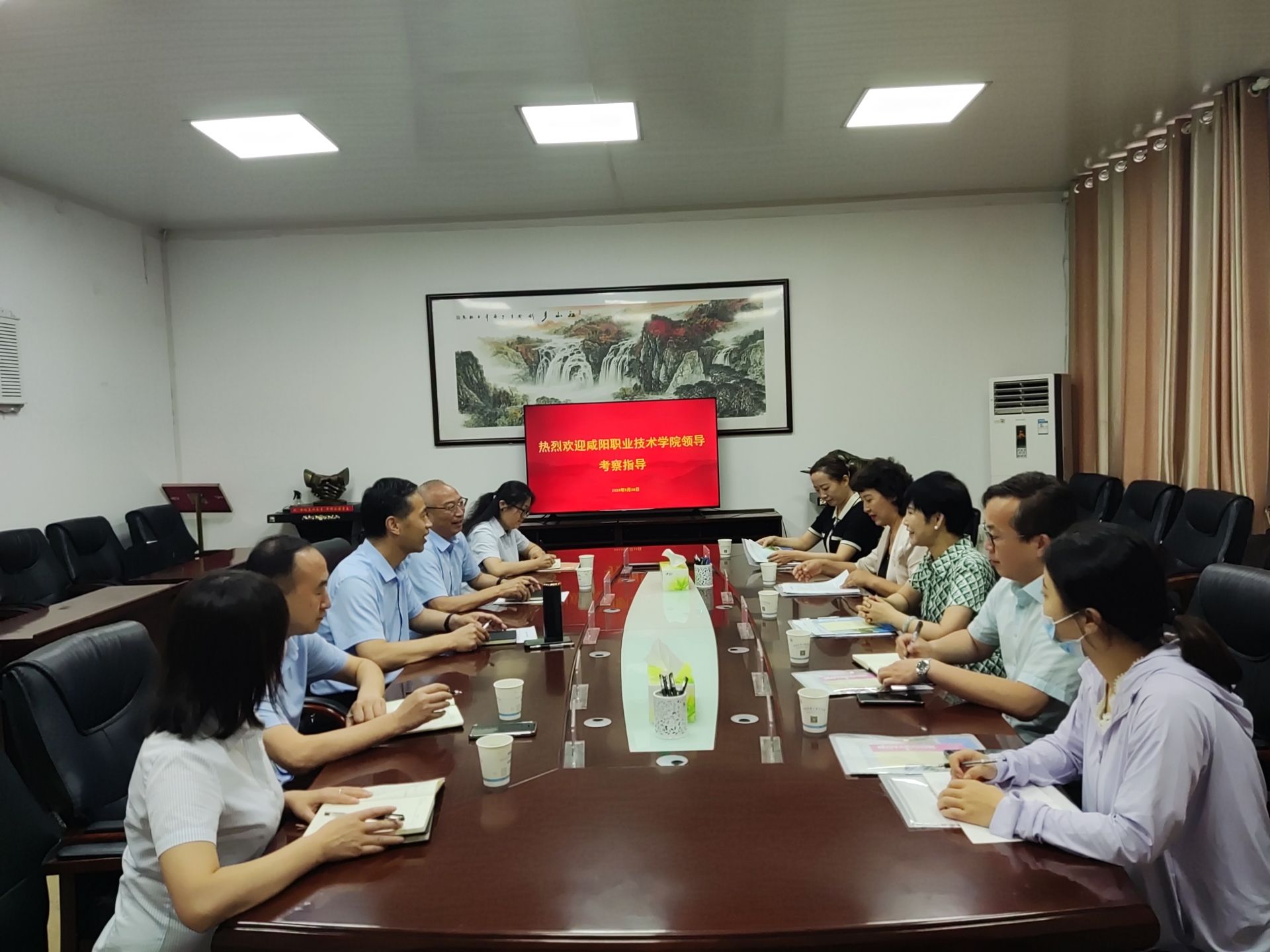 bst365副经理芮红亚赴陕西省第二商贸公司考察高等学历继续教育校外教学点工作